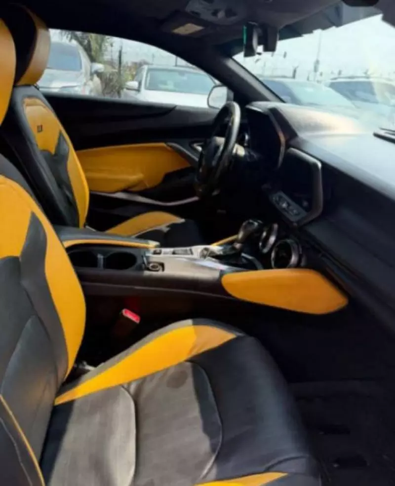 Chevrolet Camaro   - 2016
