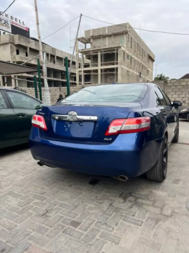 TOYOTA Camry   - 2012