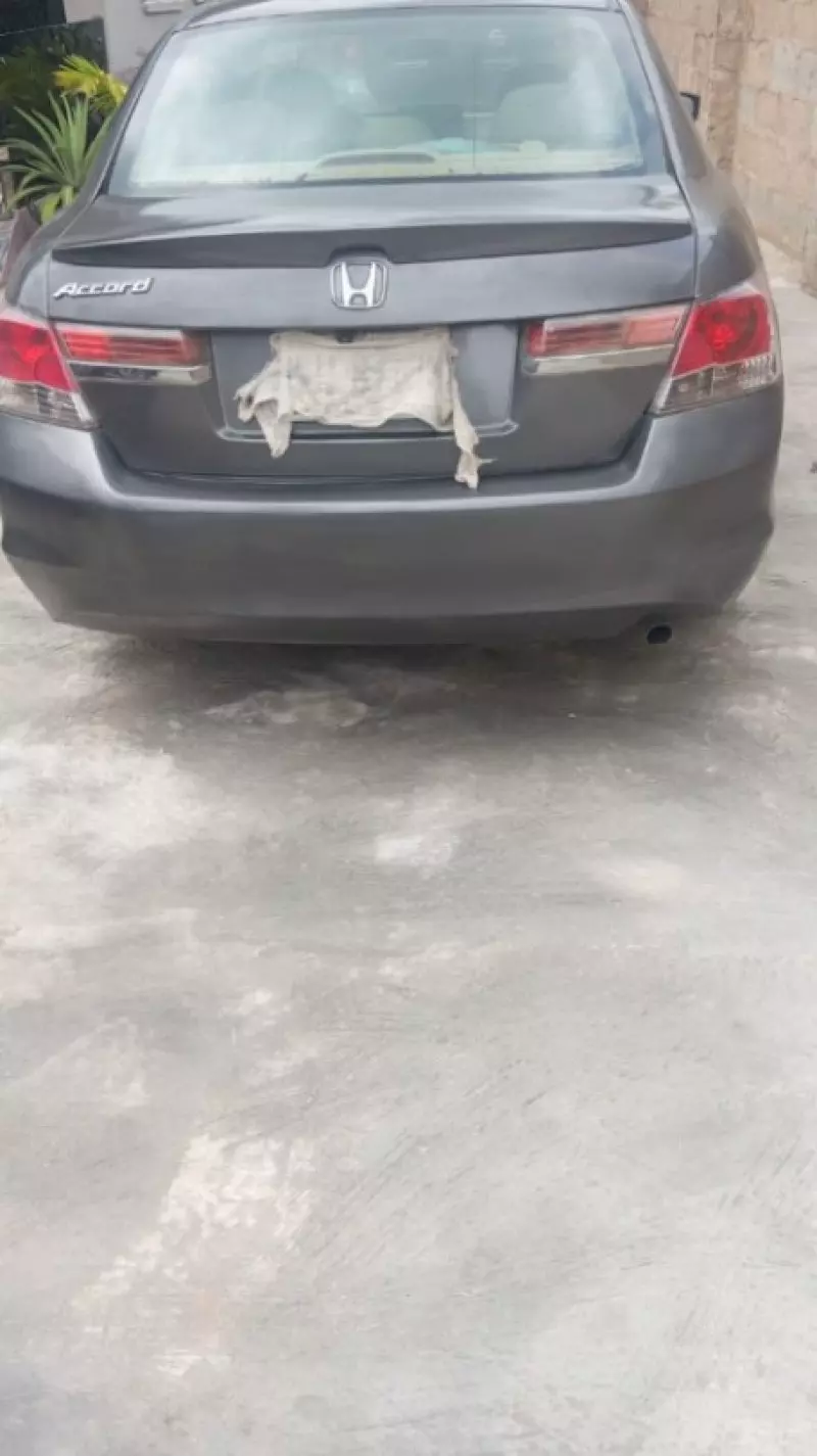 Honda Accord   - 2011