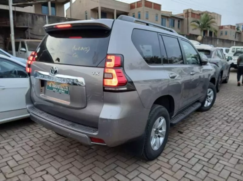 Toyota Landcruiser Prado   - 2020