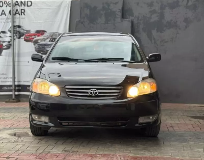 Toyota corolla   - 2004