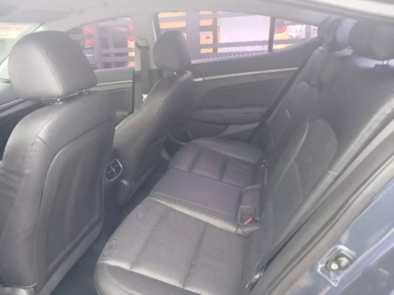 Hyundai Elantra - 2018