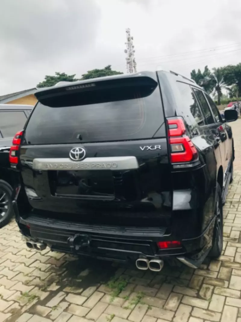Toyota Landcruiser Prado   - 2022
