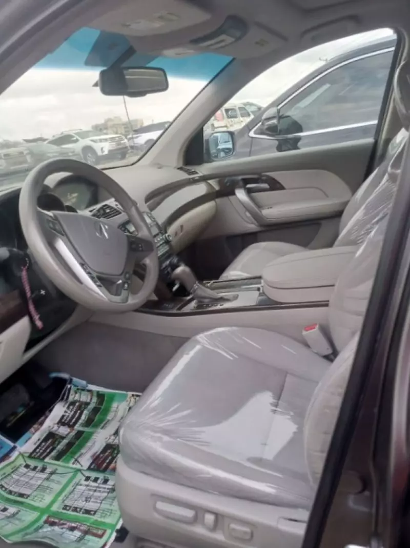 Acura MDX   - 2011