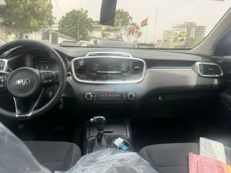 KIA Sorento EX   - 2017
