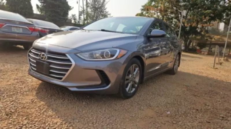 Hyundai Elantra   - 2018