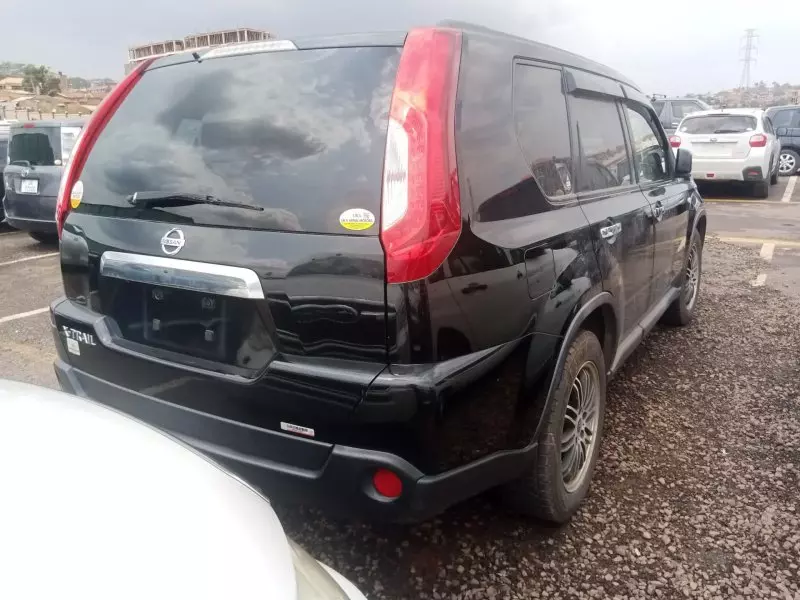 Nissan X-Trail - 2012
