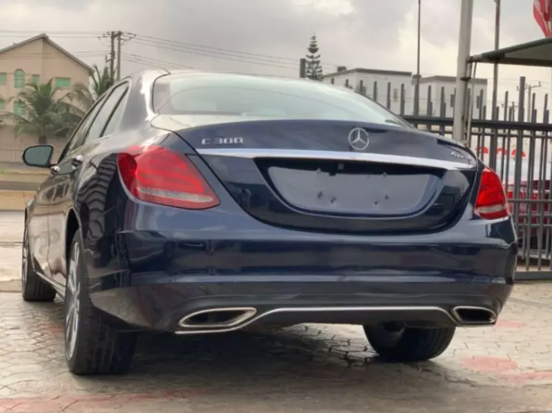 Mercedes-Benz C-Class - 2015