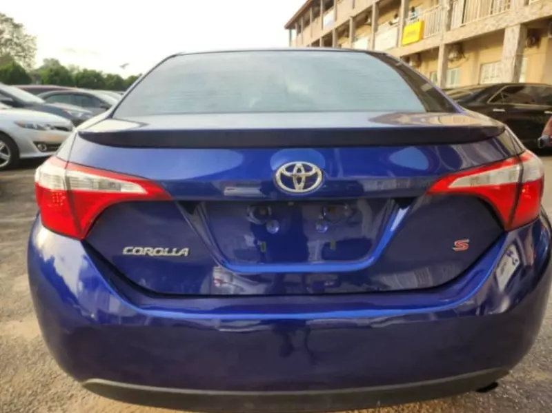 Toyota Corolla   - 2016