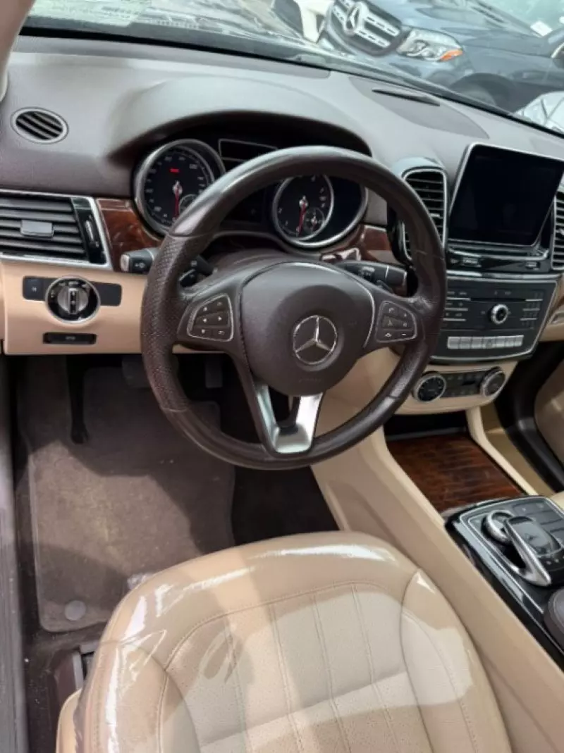 Mercedes-Benz GLE-Class   - 2016