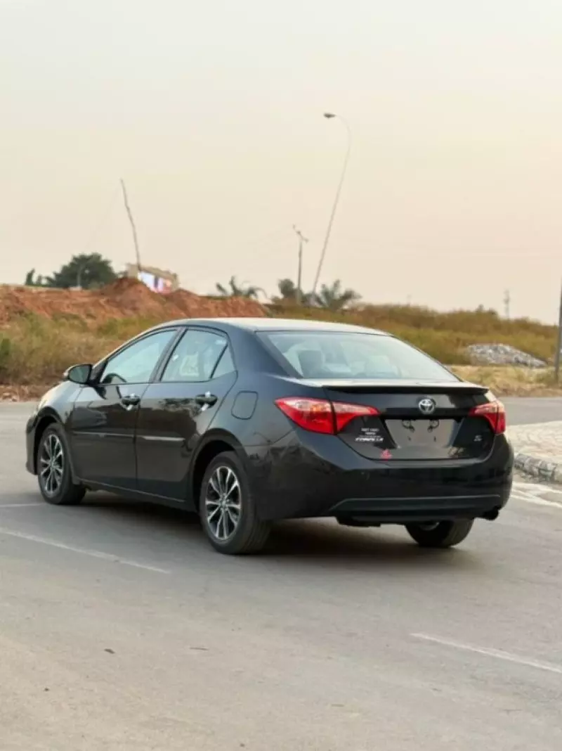 Toyota Corolla   - 2017