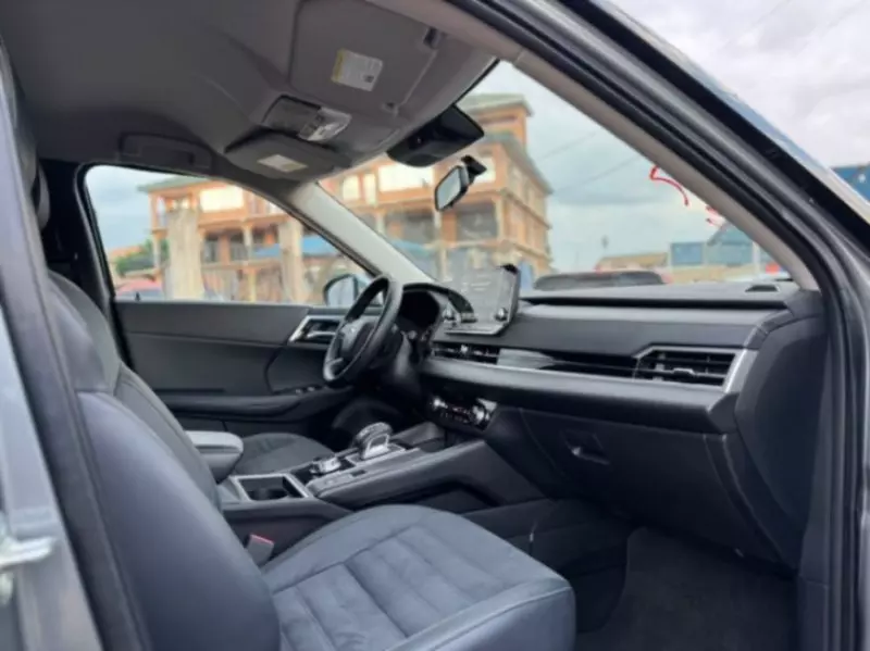 Mitsubishi OUTLANDER   - 2022