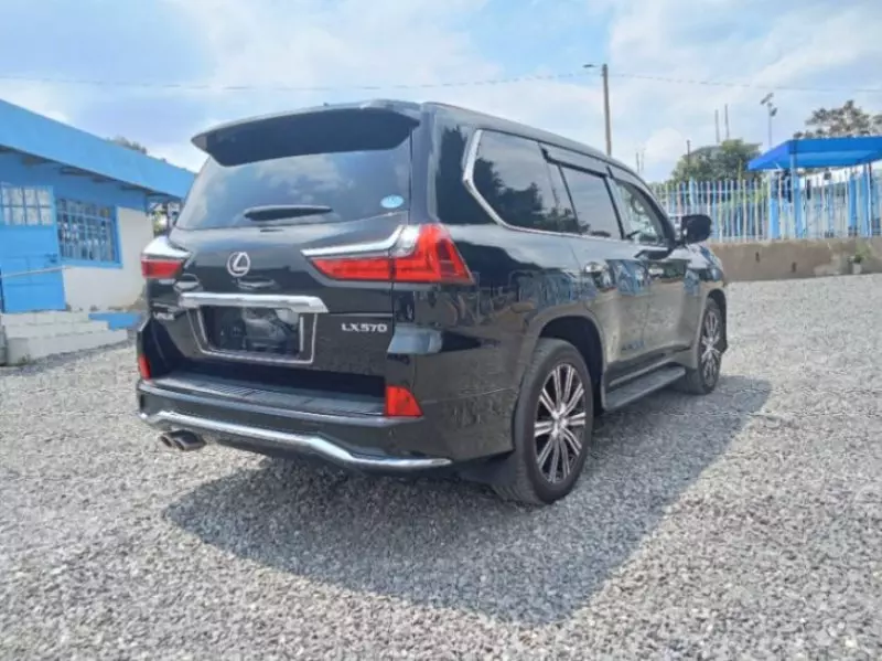 Lexus LX 570   - 2018