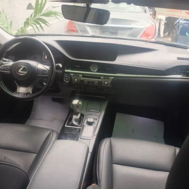 Lexus ES   - 2016