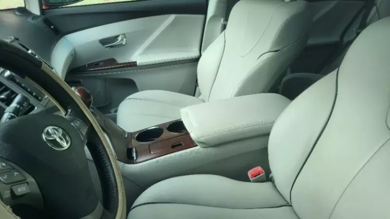 TOYOTA Venza   - 2012