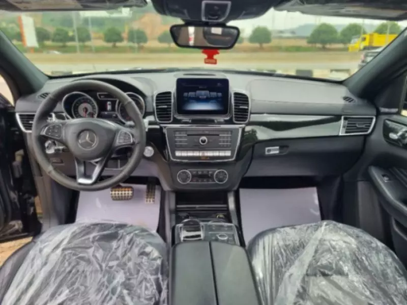 Mercedes-Benz GLE 43 AMG - 2018