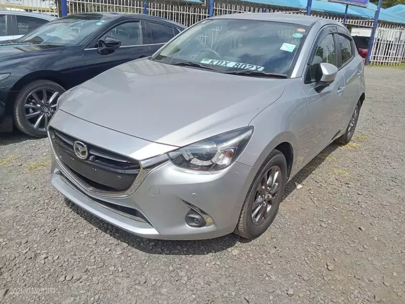 Mazda Demio    - 2019