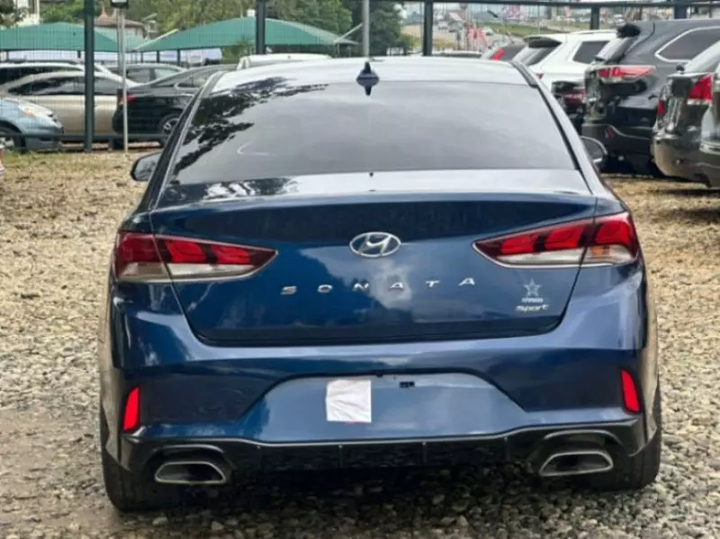 Hyundai Sonata   - 2018