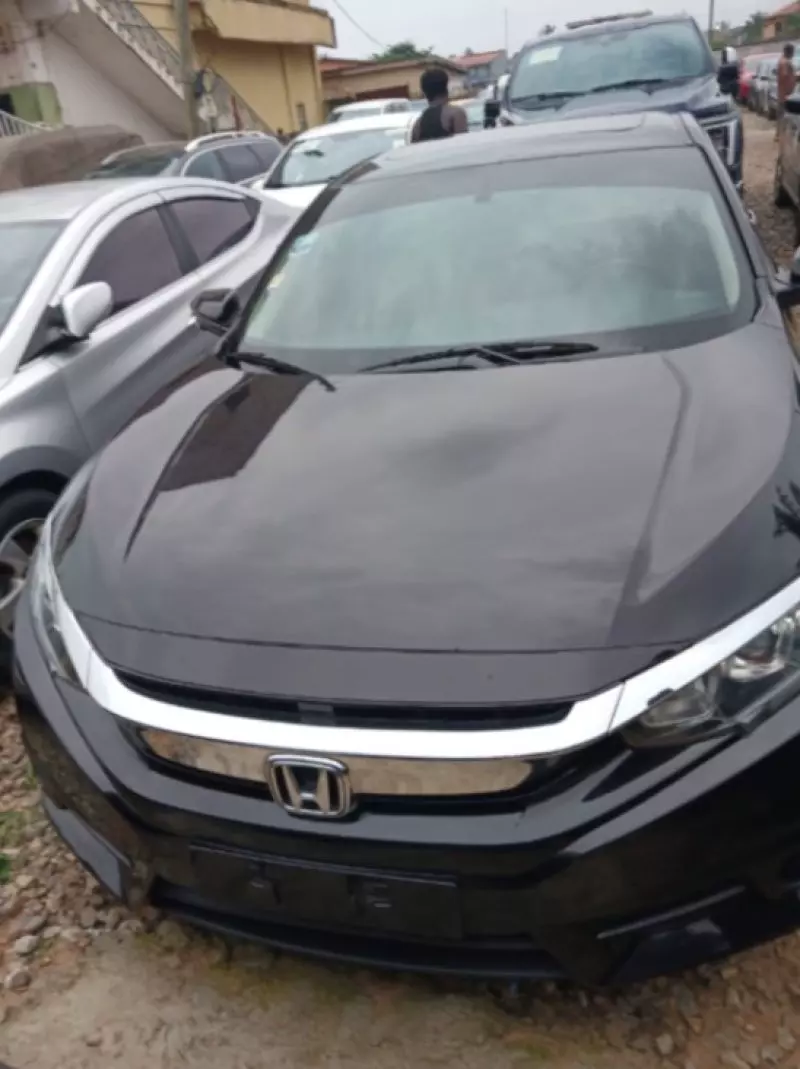 Honda Accord   - 2018