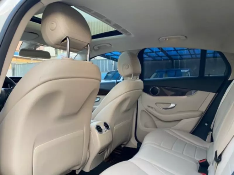 Mercedes-Benz GLC 300   - 2017