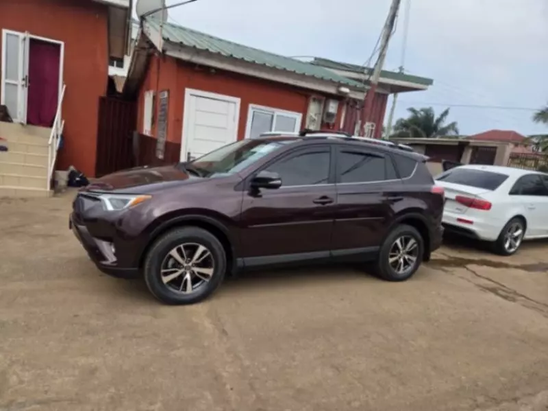 TOYOTA RAV4 - 2018