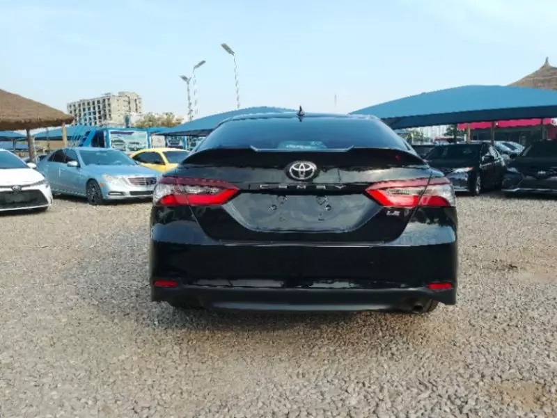 Toyota Camry   - 2022