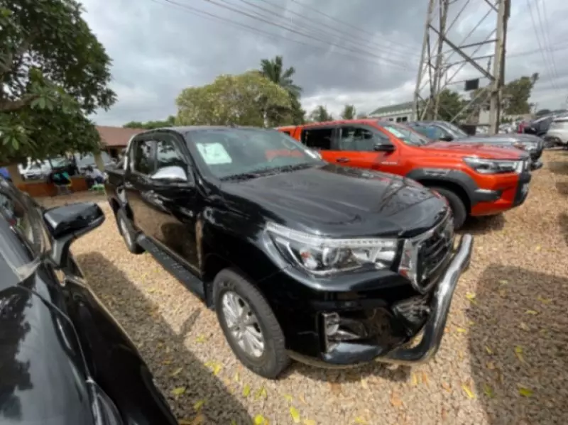 TOYOTA Hilux   - 2022