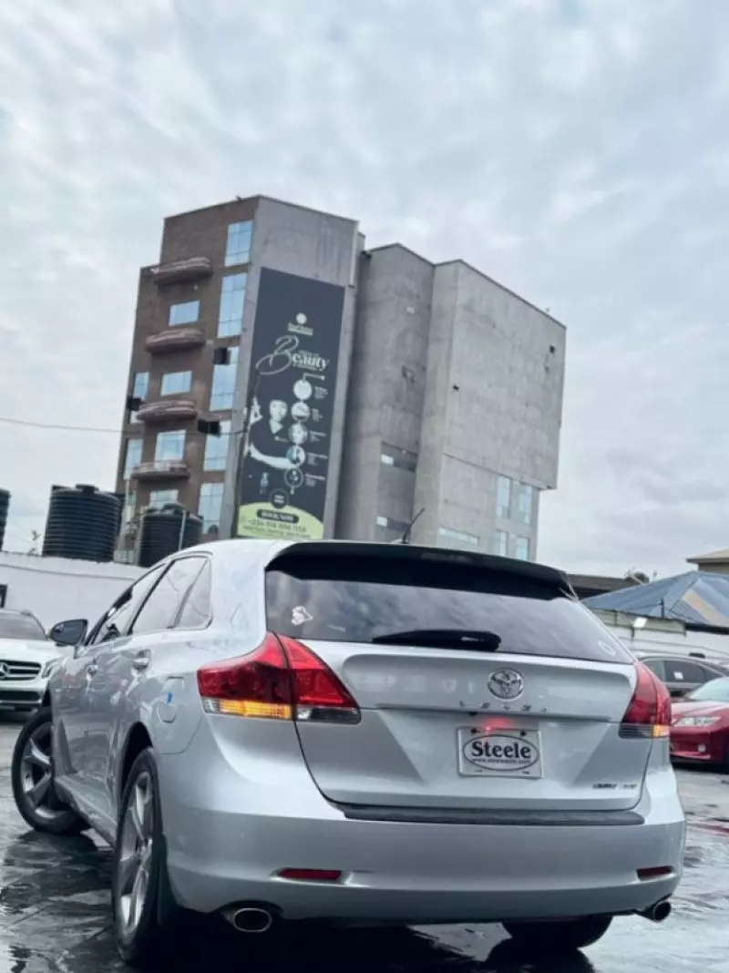 Toyota Venza   - 2014