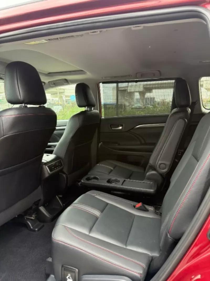 Toyota Highlander   - 2019