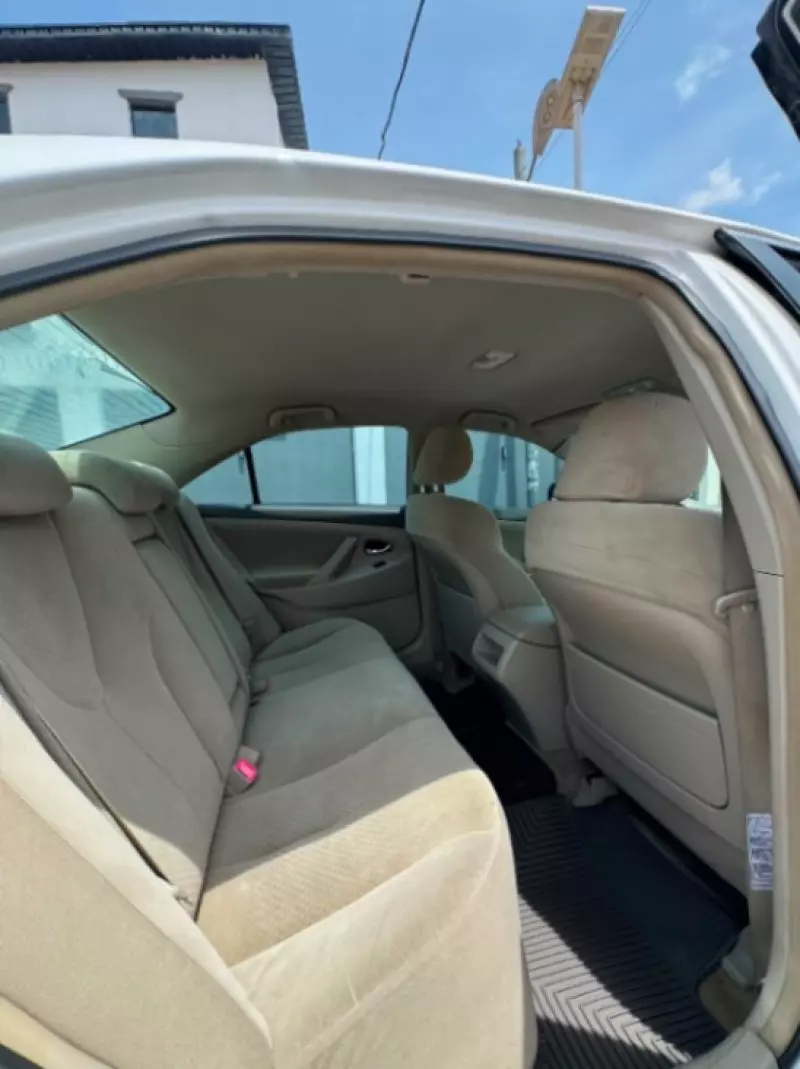 Toyota Camry   - 2008