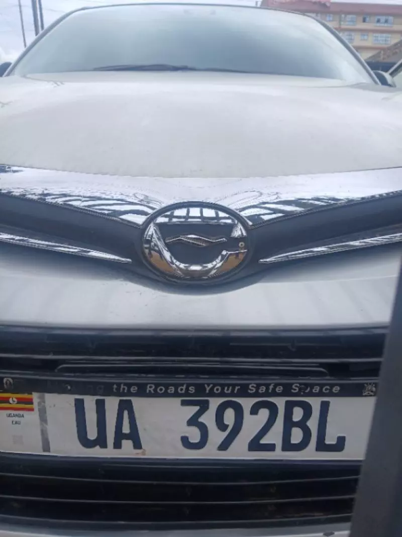 Toyota Fielder    - 2016