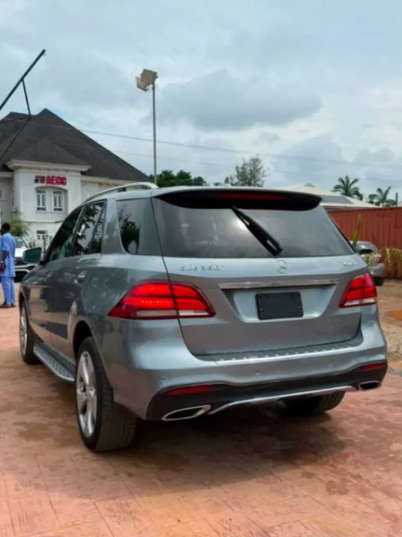 Mercedes-Benz GLE 350   - 2016