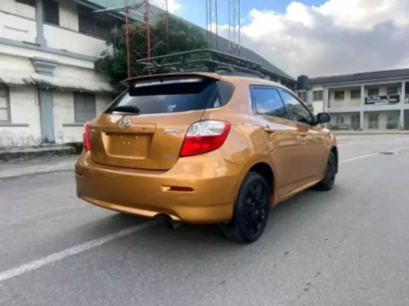 Toyota Matrix   - 2010