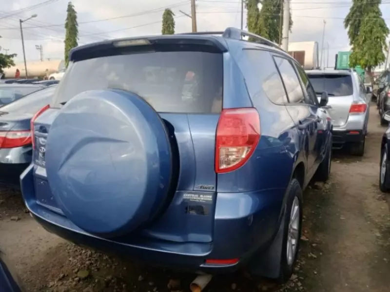 Toyota Rav4   - 2007