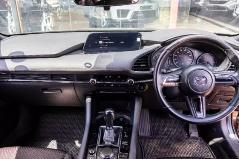 Mazda 3   - 2019
