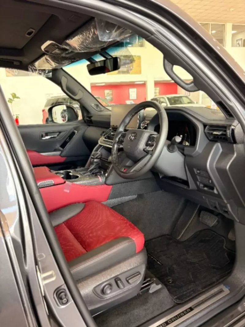 TOYOTA LANDCRUISER GR-S   - 2025