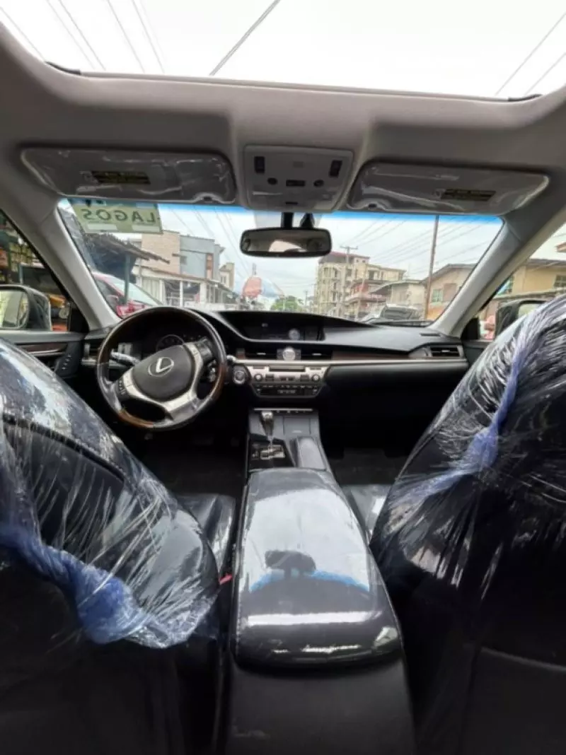 Lexus ES - 2014