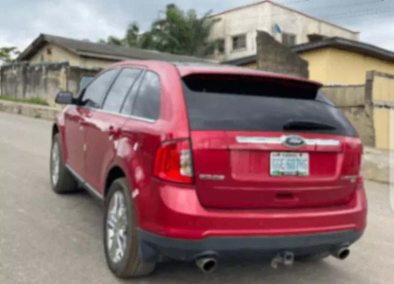 Ford Edge   - 2010