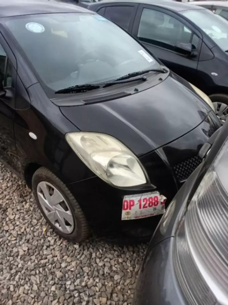 Toyota Yaris   - 2010