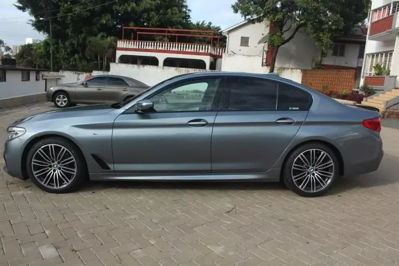 BMW 530i   - 2018