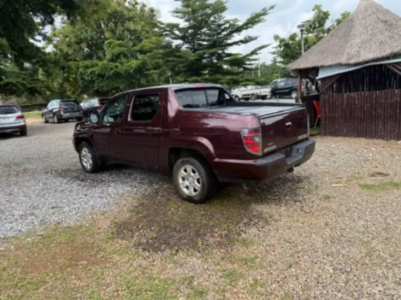 Honda Ridgeline   - 2014