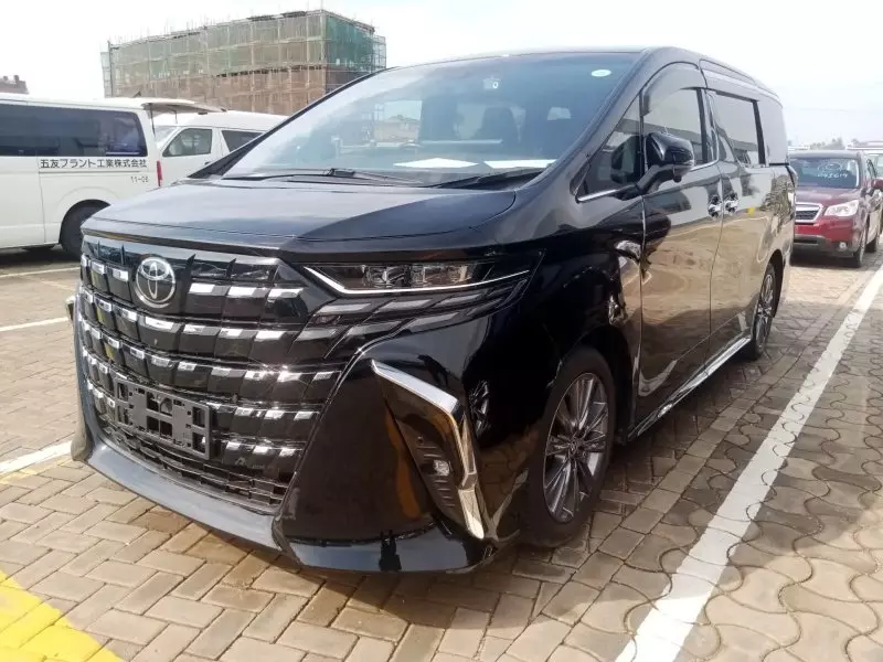 Toyota Alphard   - 2021