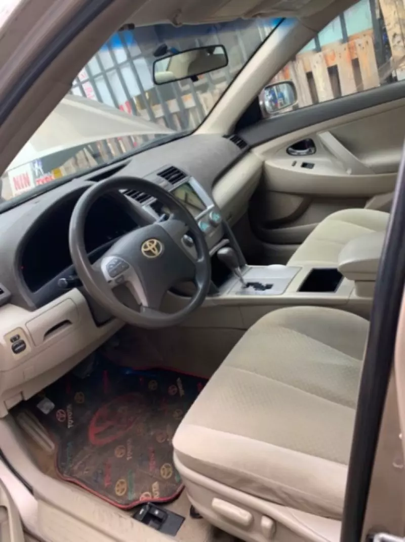 TOYOTA Camry - 2009