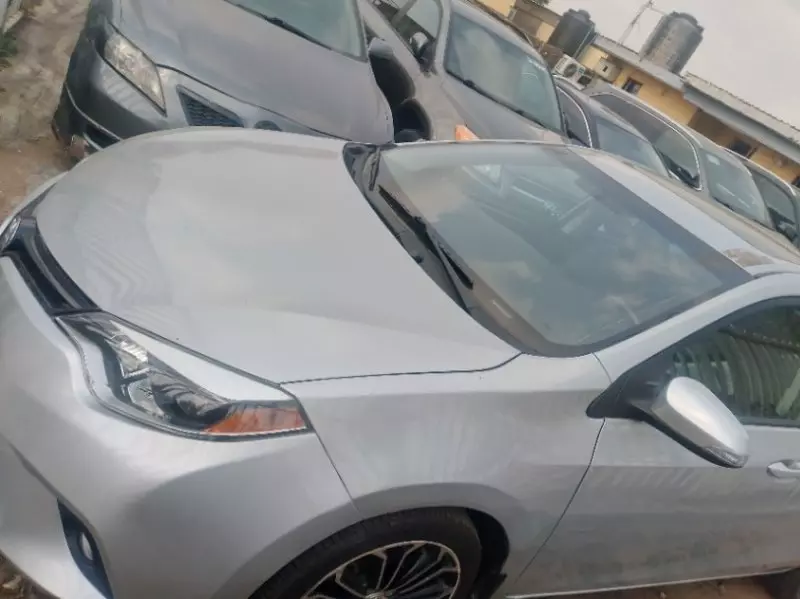 Toyota Corolla   - 2014