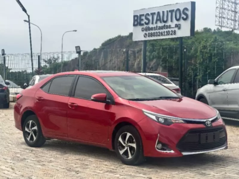 TOYOTA Corolla   - 2018