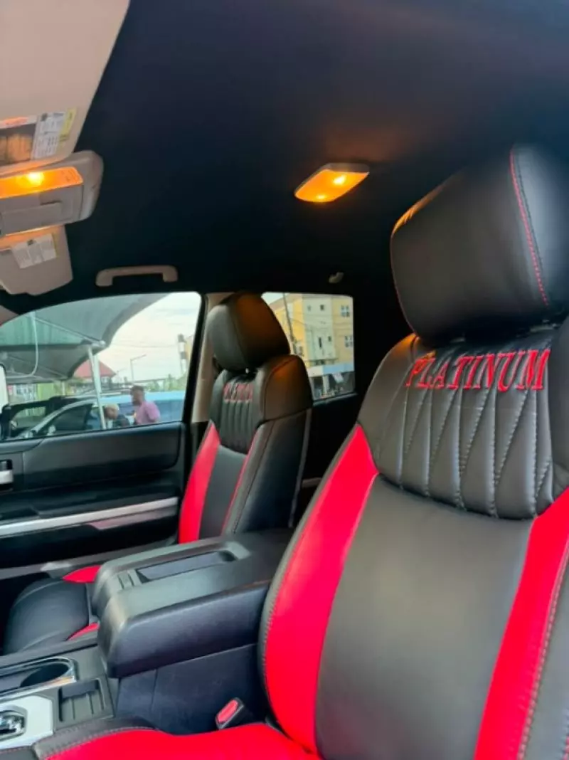 TOYOTA Tundra   - 2017