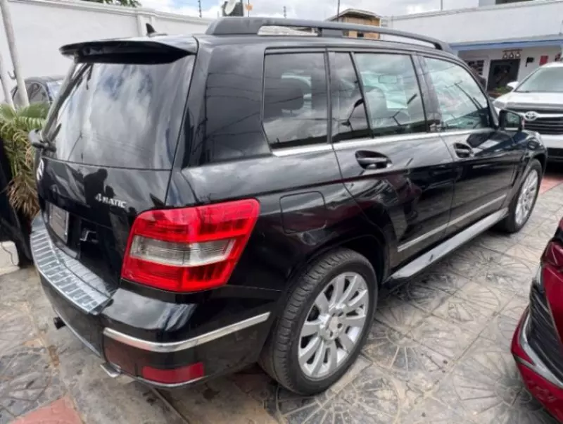 Mercedes-Benz GLK-Class   - 2010