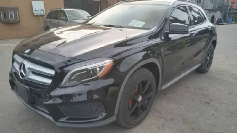 Mercedes-Benz GLA-Class   - 2015