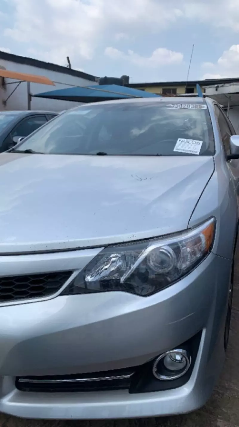 TOYOTA camry   - 2013
