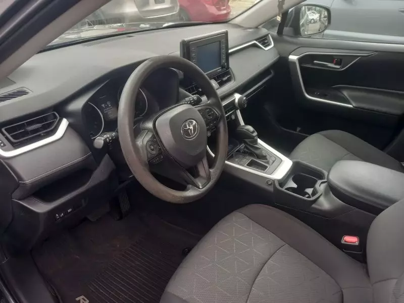 Toyota RAV 4   - 2021